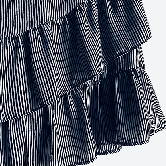 Banana Republic Tiered Ruffle Stripe Mini Skirt In Navy & White Size 8 EUC - Picture 9 of 12